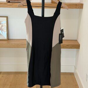 NWT Abercrombie & Fitch YPB sculptLUX Mini Dress - Onyx Colorblock - M